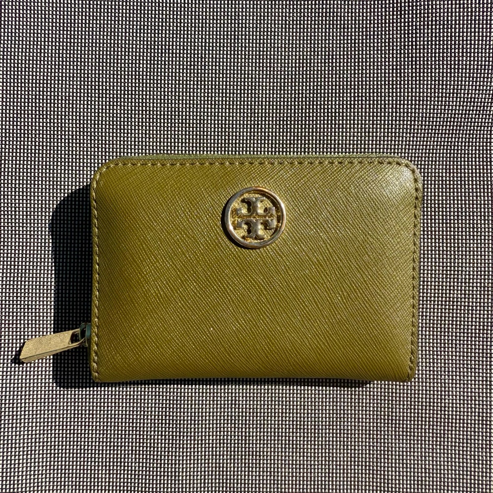 Tory Burch Zip Wallet